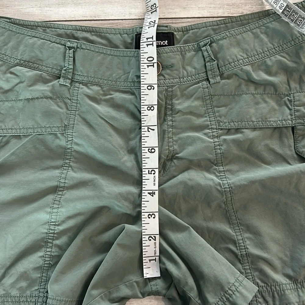 Marmot women's shorts in green size 12